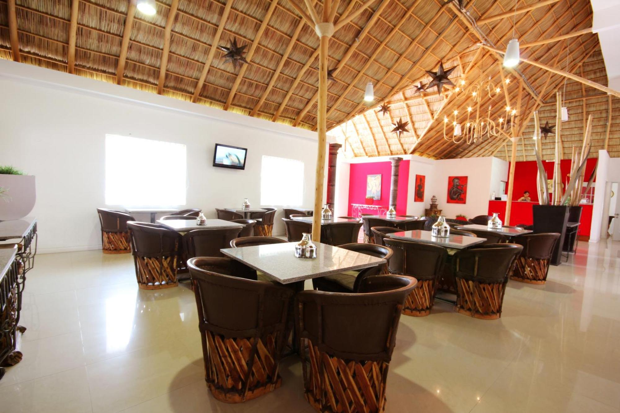 Zar Colima Hotel Buitenkant foto