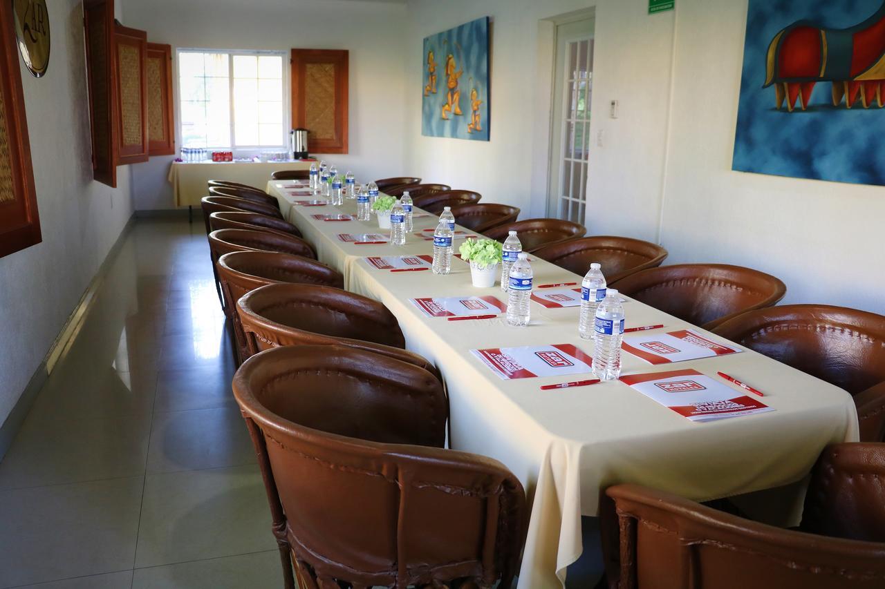 Zar Colima Hotel Buitenkant foto