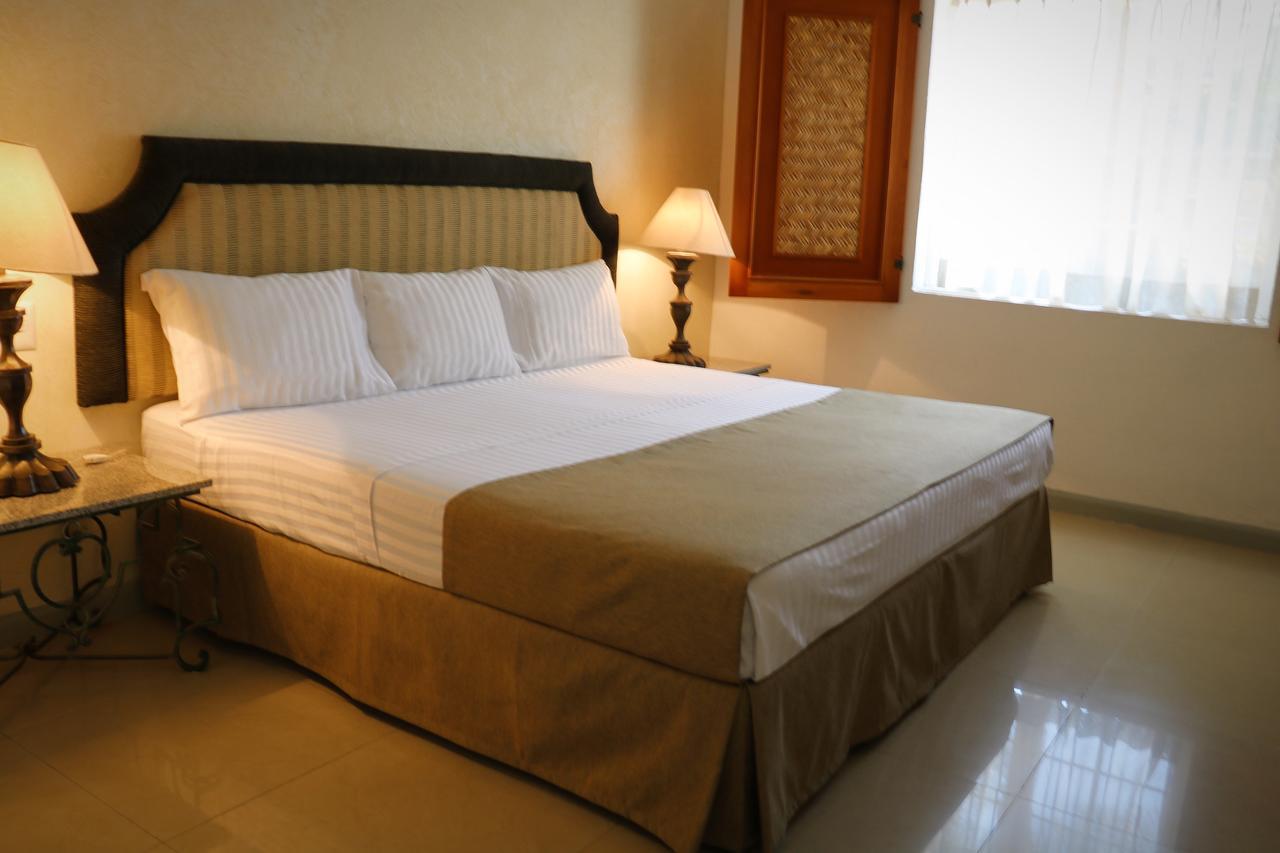 Zar Colima Hotel Buitenkant foto